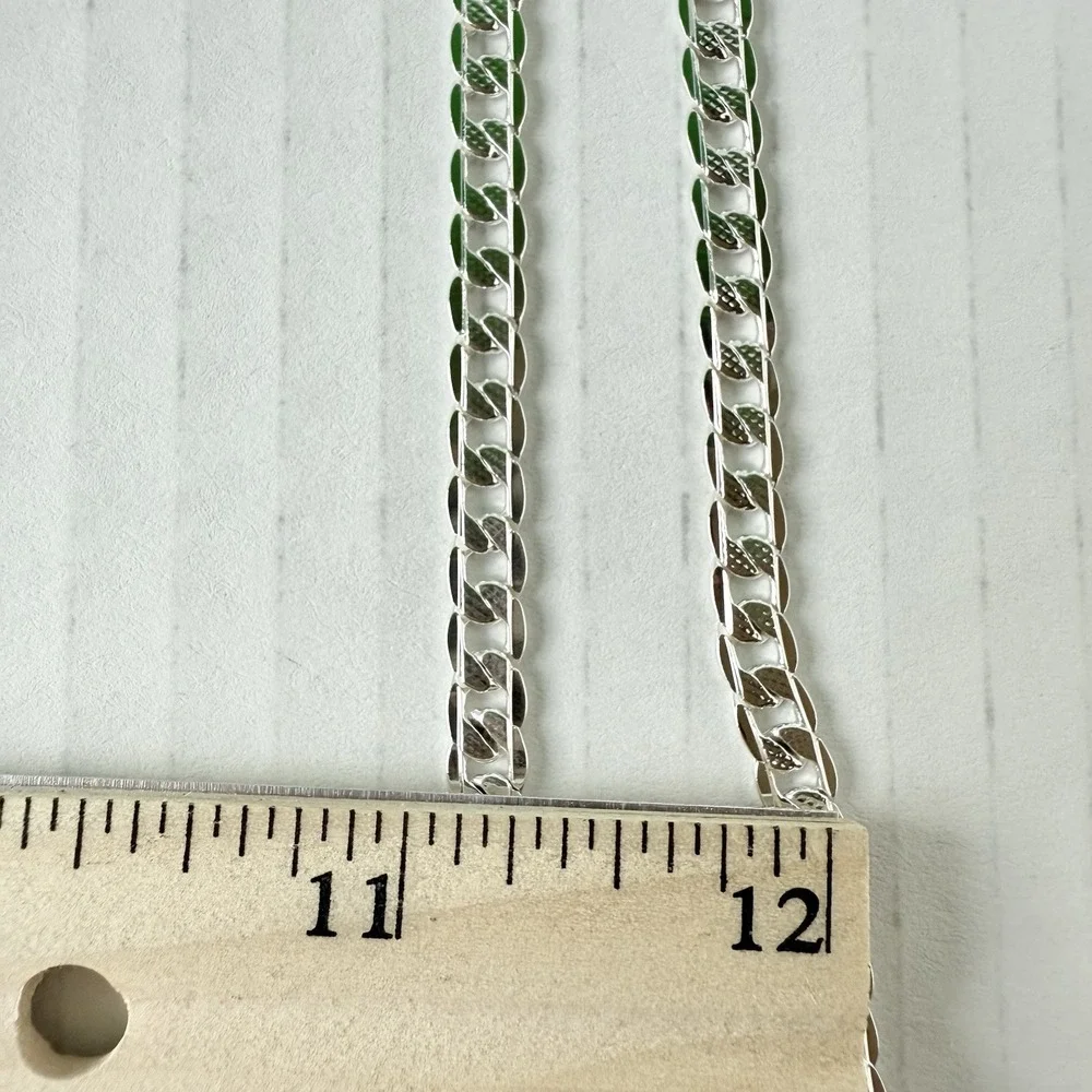 St Jude Pendant Pink Mantle Silver Plated -chain 20